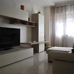 La Casa Di Maya & Cloe Feriehus *